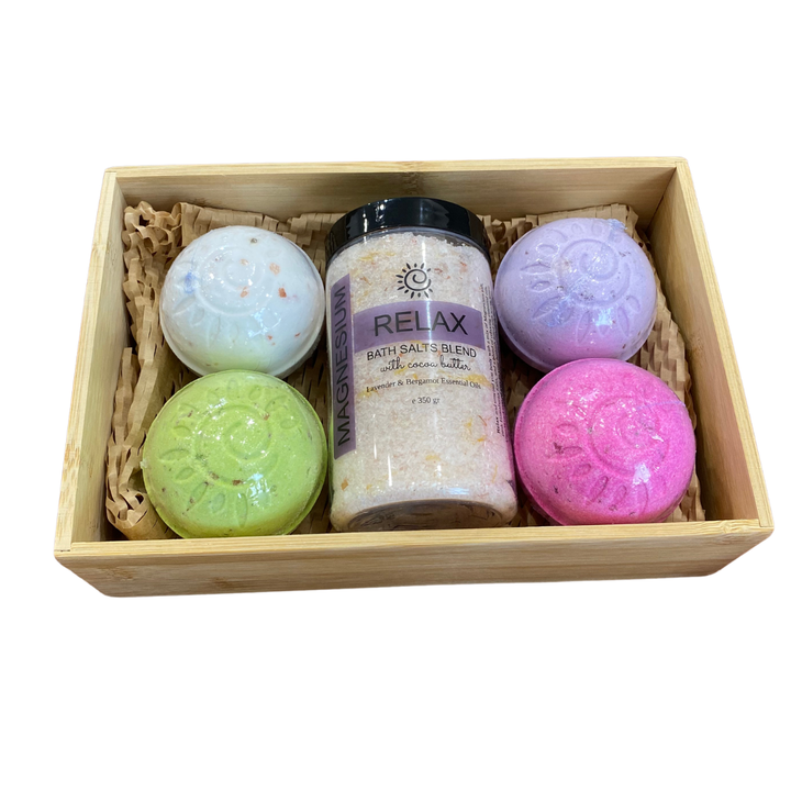Deluxe Bath Salt & Aromatherapy Bath Bomb Gift Box